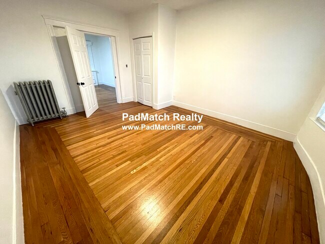 Photo - 32 Bowen Ave Unit 3