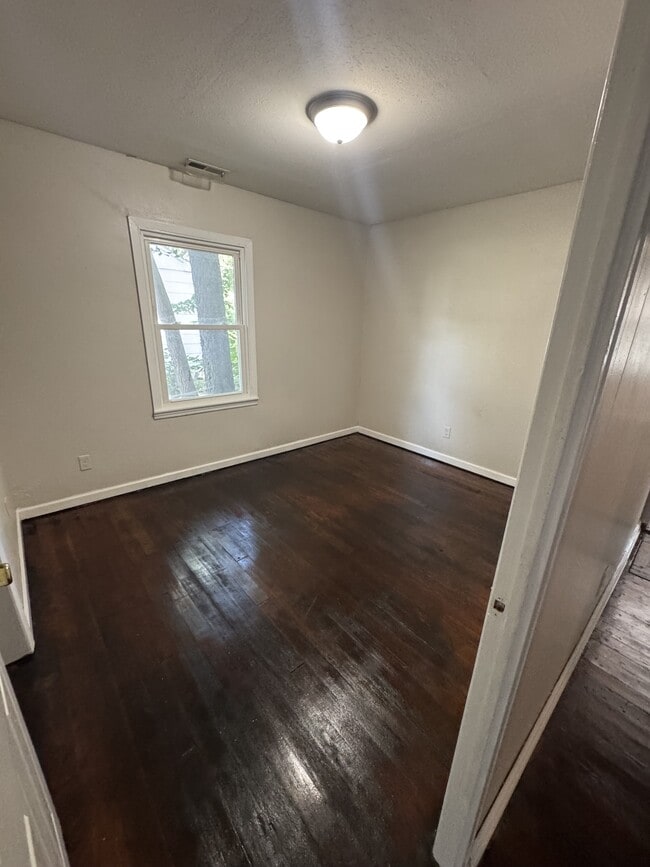 Photo - 831 SE 33rd St