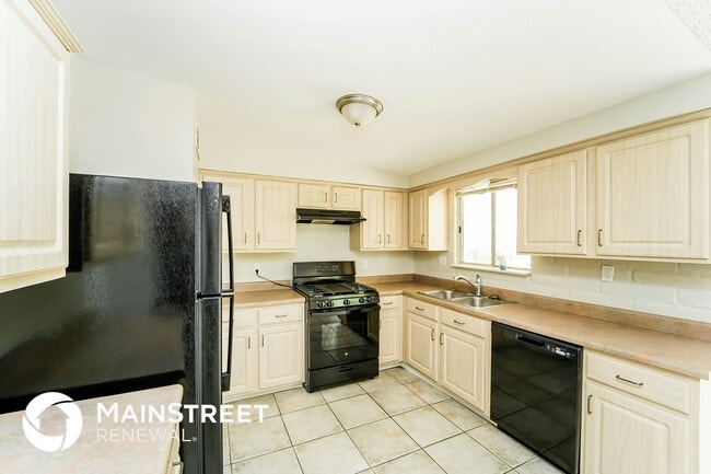 Photo - 3232 E Stallion Ln