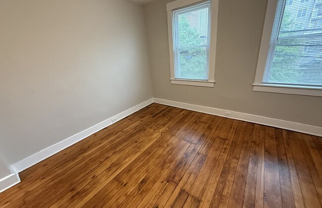 Photo - 2825 Glendora Ave