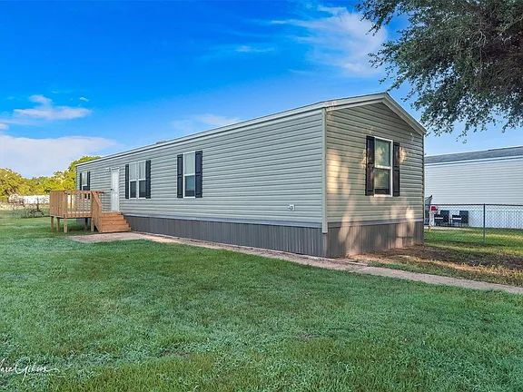 Building Photo - "Charming 3-Bedroom Home with 2 Full Baths in Bossier City – Your Ideal Sanctuary Awaits!" Unit Lot 7