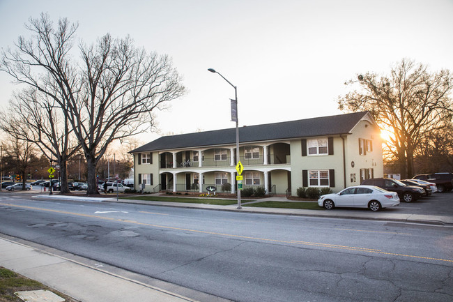 Campus Walk at East Carolina - Campus Walk at East Carolina Apartments