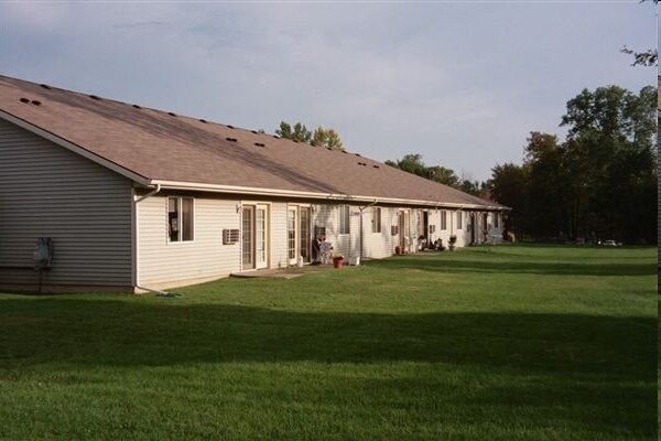 Photo - Scottish Pines Senior Apts