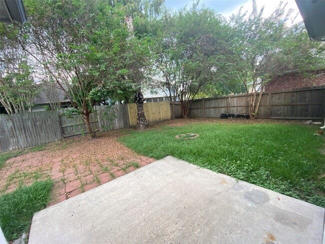 Photo - 9210 Hidden Lake E Dr