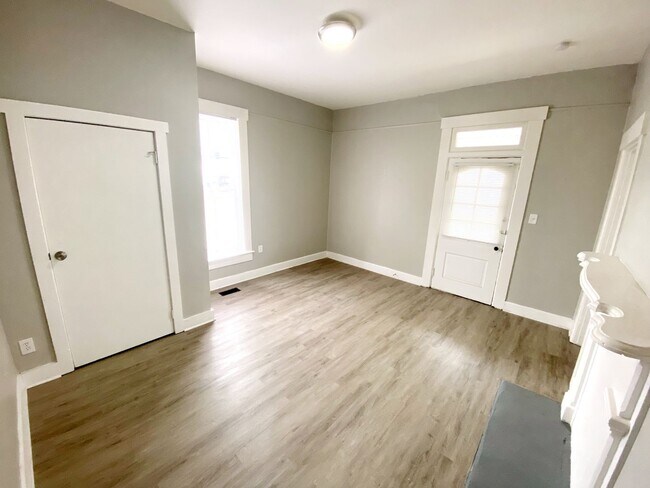 Photo - Newly Rehabbed Single family in Dayton! **...