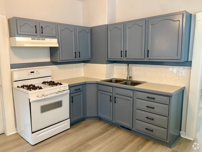 Building Photo - 804 Hickory St Unit 804 Rental