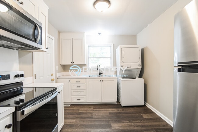 Photo - 2731 Bradford St