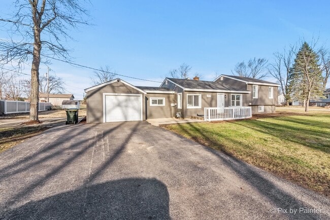 Photo - 1019 Maple St