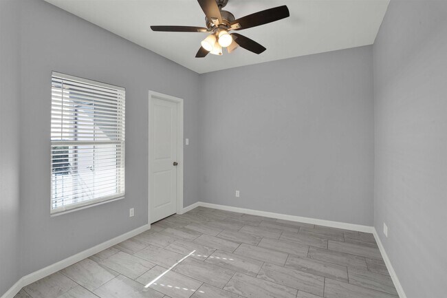 Photo - 4250 Dorel Dr