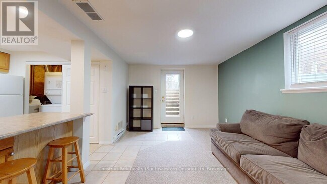 Photo - 22 Moss Pl