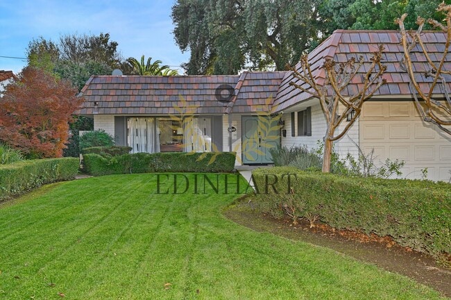 Building Photo - 360 E Terrace Ave