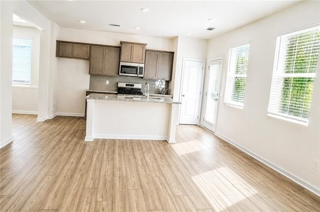 Photo - 79 Pineview Dr