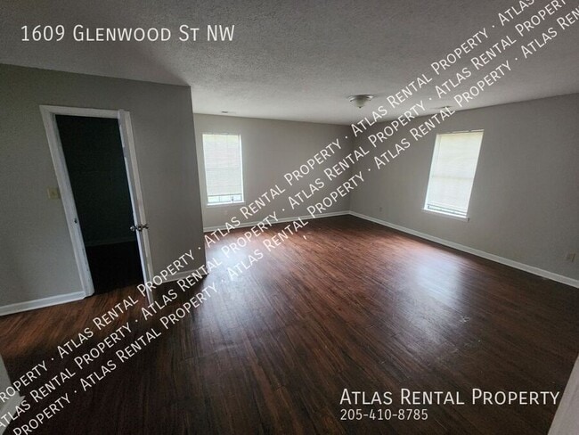 Photo - 1609 Glenwood St NW