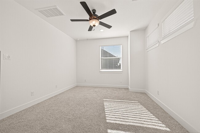 Building Photo - 15126 Dry Crk Jct Pl