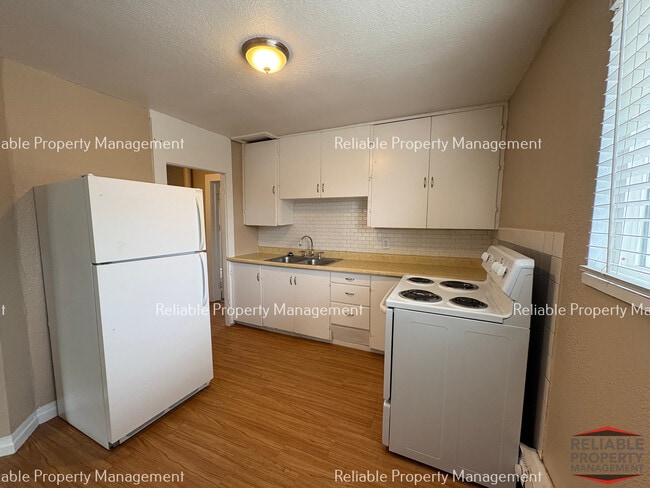 Photo - 678 N Water Ave Unit 678