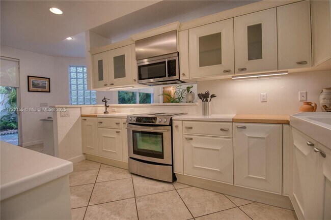 Photo - 2200 Lincoln Ave