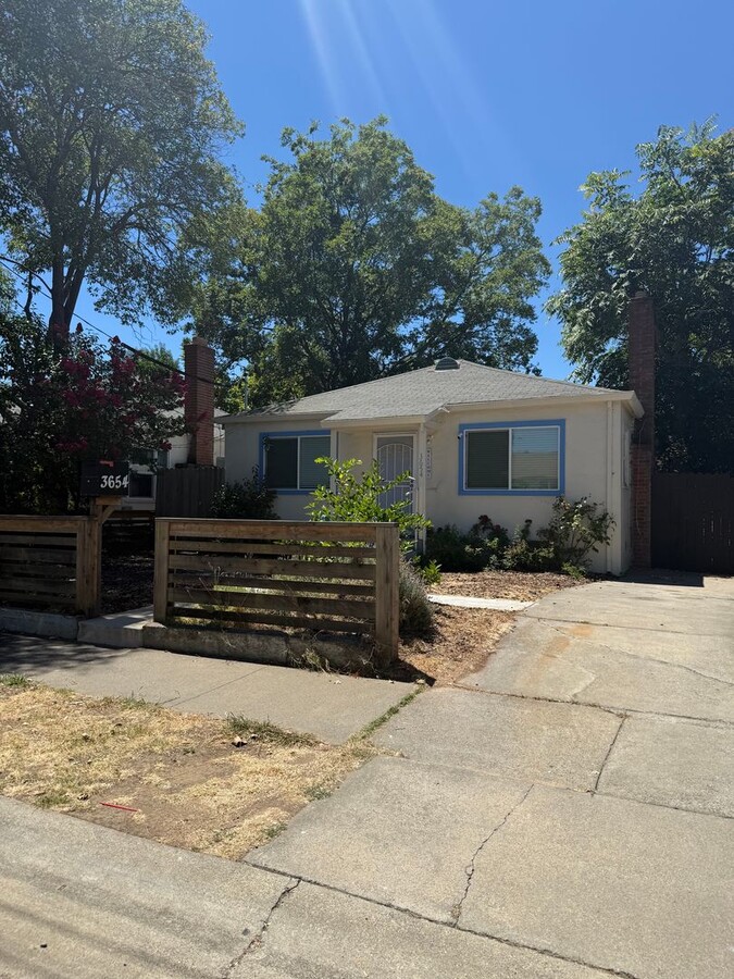 Photo - 3654 52nd St Unit 3654 52nd Street