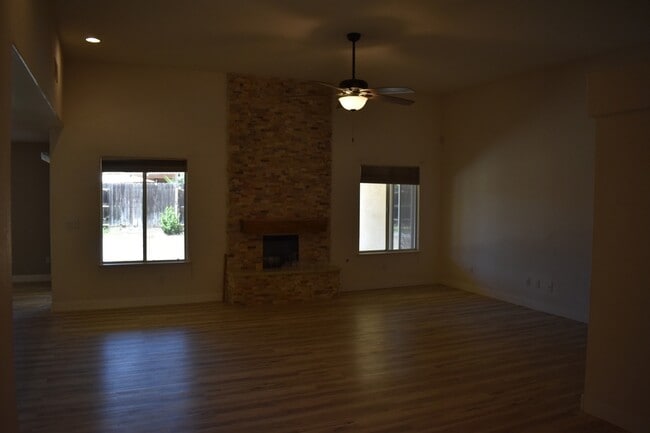 Photo - 6310 Diamond Ct