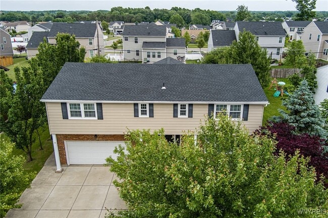 Photo - 79 Hemlock Dr