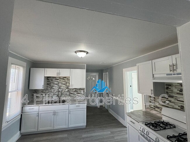 Photo - 1115 W 150th St Unidad 2nd Floor
