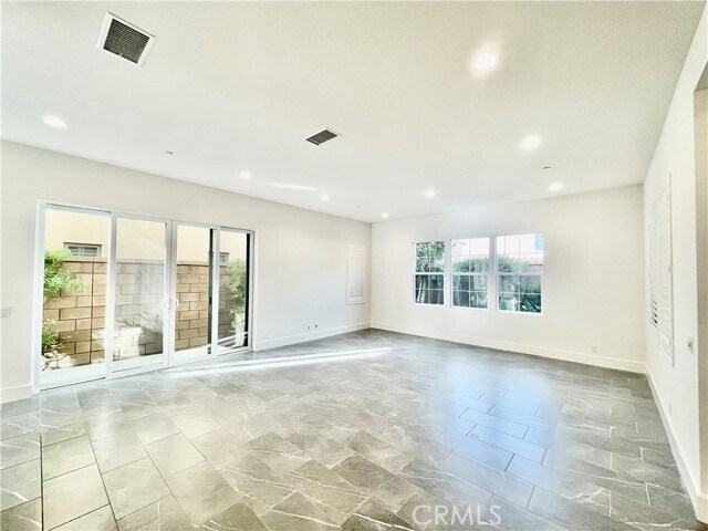 Photo - 211 Parkwood