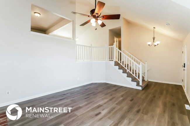 Photo - 820 NW Rosaceae Dr