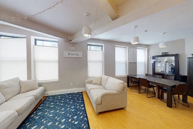 Photo - 72 Kent St Unit 72