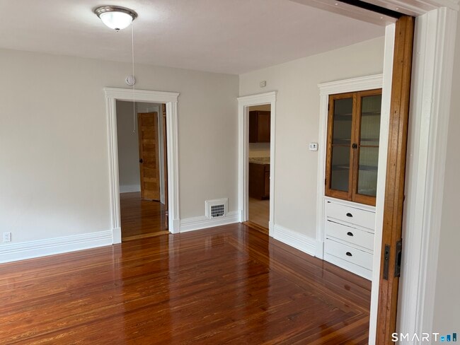 Photo - 37 Greenwood St Unit 2nd Floor