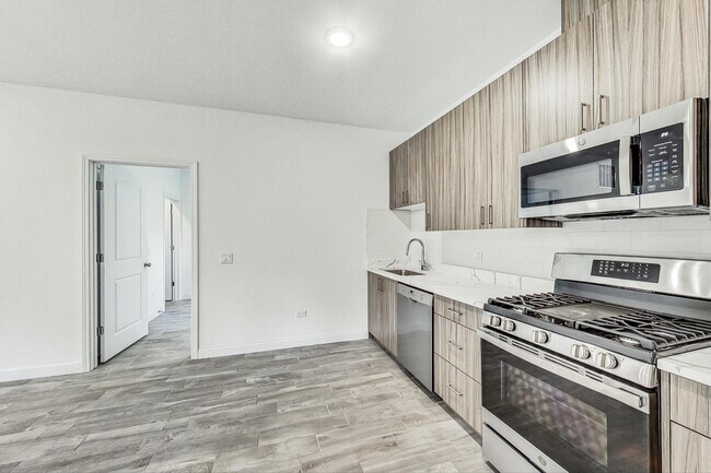 Photo - 6135 S Kimbark Ave Unit 103