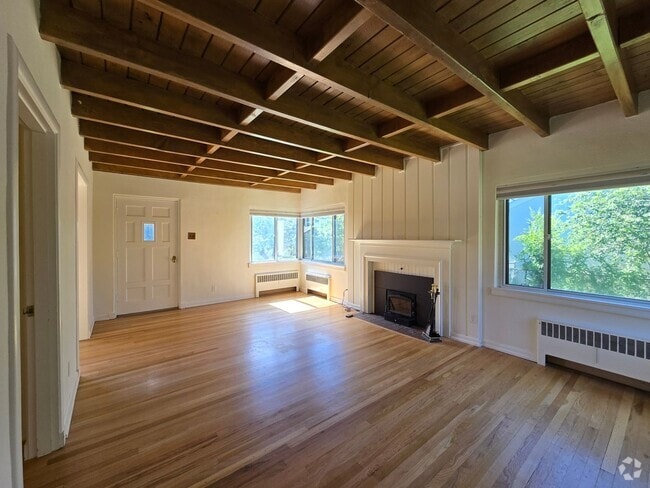 Building Photo - 1509 42nd St Rental