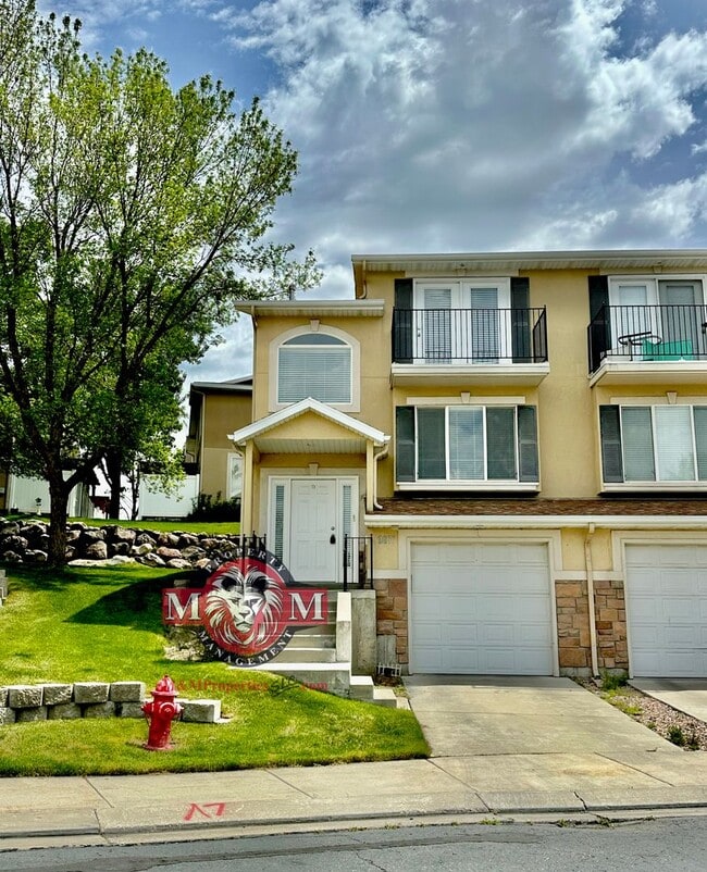 Photo - Great 2 Bd 2.5 Bath Townhome in Sandy