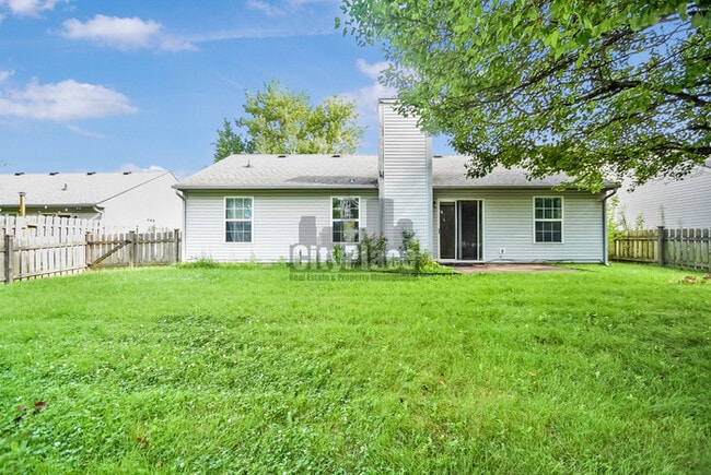 Photo - 525 E Pine Ridge Dr
