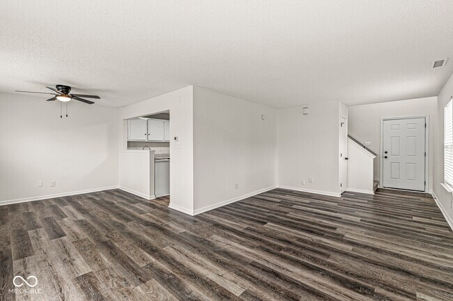 Photo - 1316 Freemont Ln
