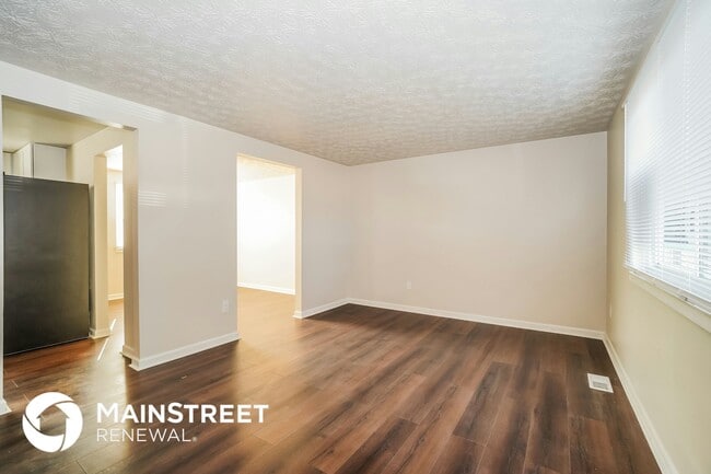 Photo - 4005 Vermilion Ave