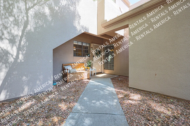 Building Photo - 5950 N 78th St Rental