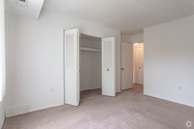 2BD 2BA 856 sq. ft. - Columbia Square