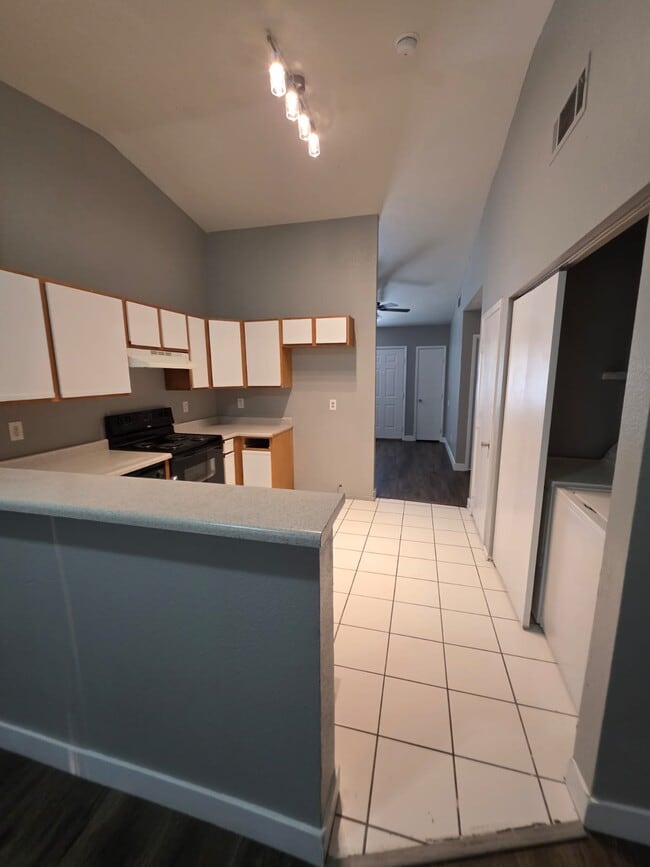 Building Photo - 3861 Soda Springs Dr Unit 1 Rental