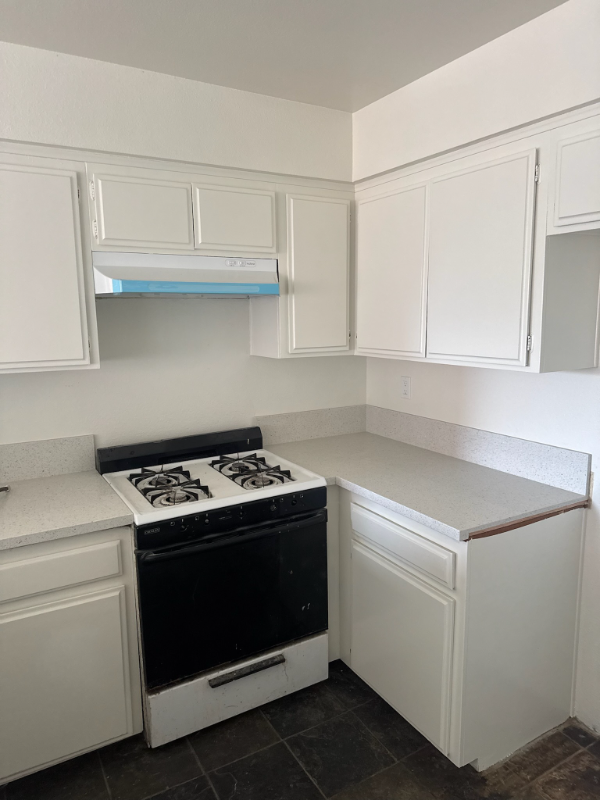 Photo - 430 W 8th St Apartment Unit 16