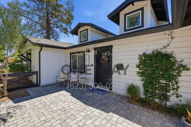 Photo - 4027 E Lewis Ave