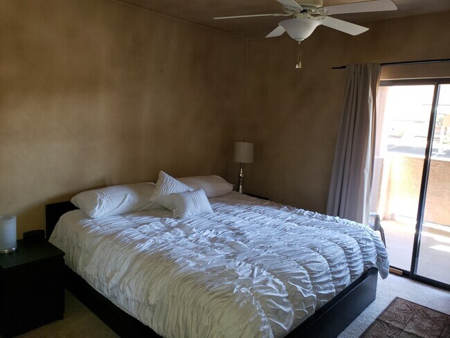 Photo - 2 Bedrooms, 2 Baths Executive