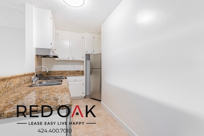 Photo - 1545 N Bronson Ave Unidad 106 Rental