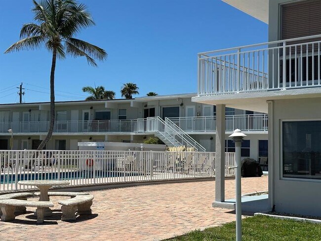 Photo - 2508 Bay Dr Unit 25