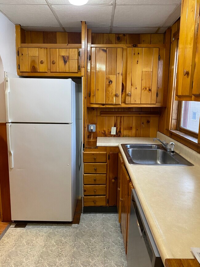 Photo - 527 Champlain St Apartments Unit First Floor