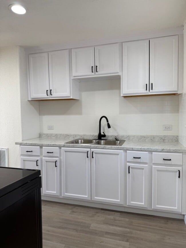 Photo - 1005 N 3rd St