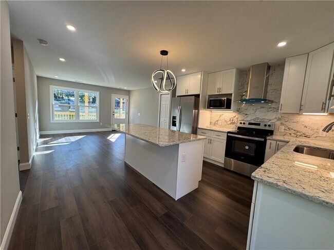 Photo - 2772 Spring Creek Pl SE