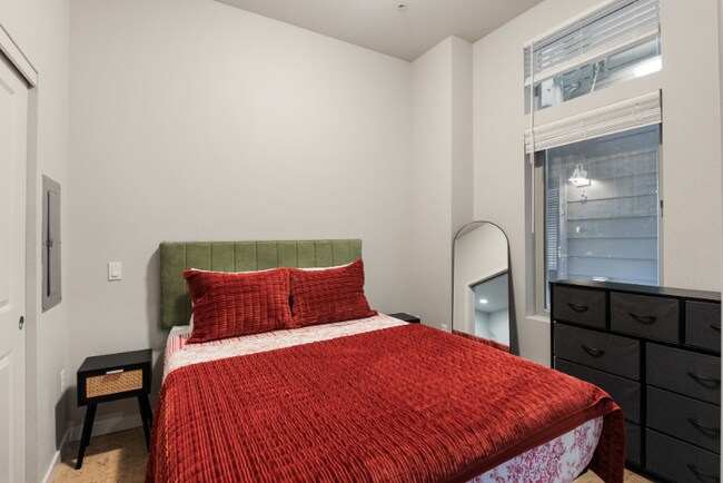 Photo - 1607 NW Davis St Unit 12