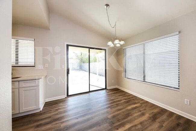 Photo - 3145 W Crest Ln
