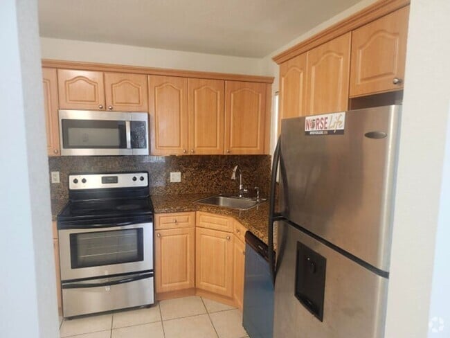 Building Photo - 3813 Coral Tree Cir Rental