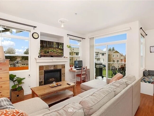 Photo - Sammamish 2 Bed 2 Bath