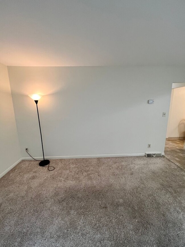 Photo - 101 Mitchell Cir